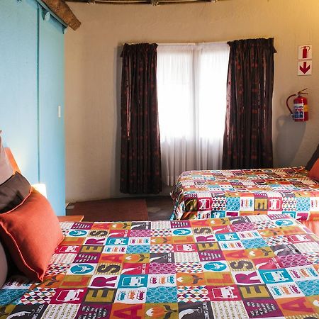 Sheri'S Lodge & Backpackers Граскоп Екстериор снимка