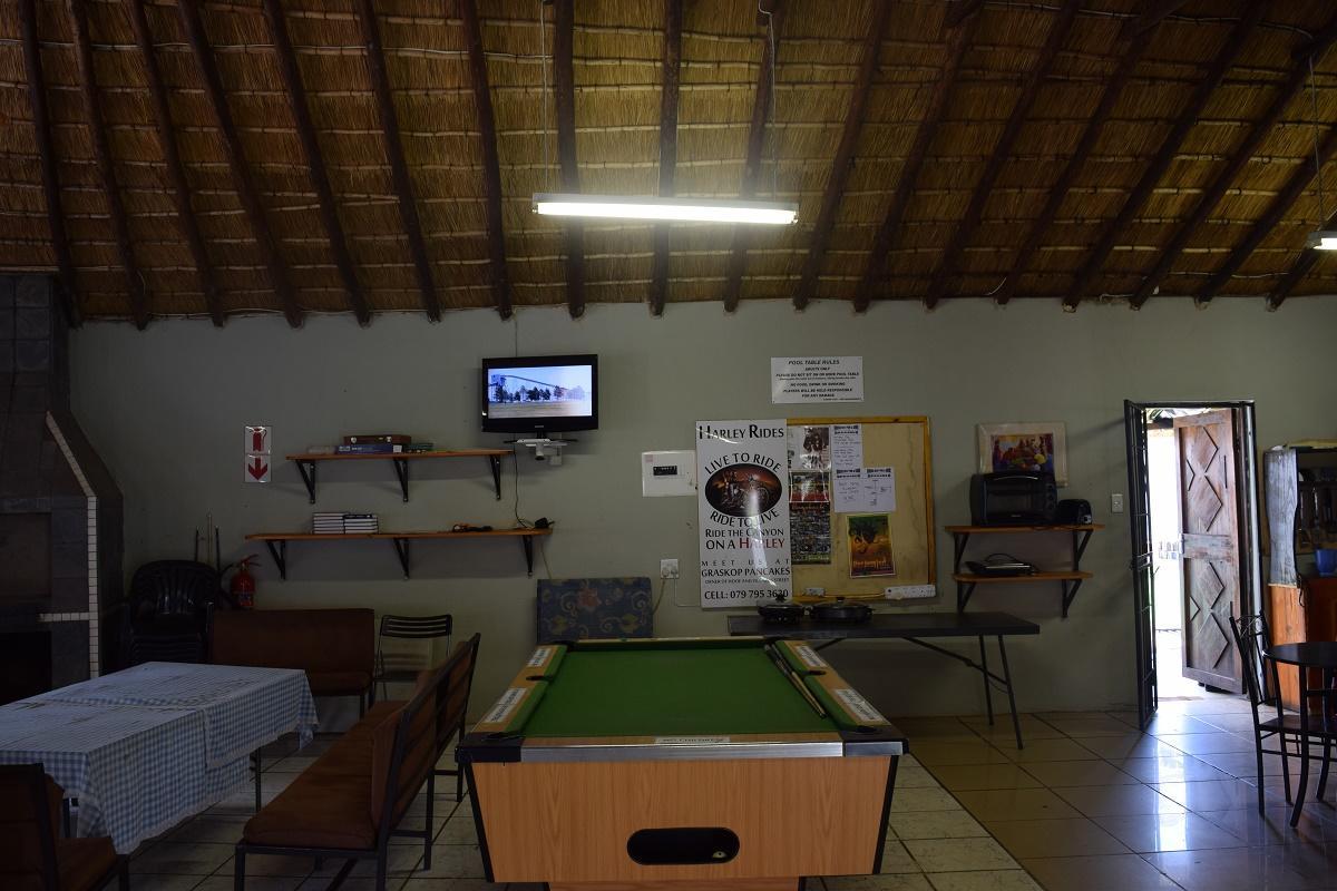 Sheri'S Lodge & Backpackers Граскоп Екстериор снимка