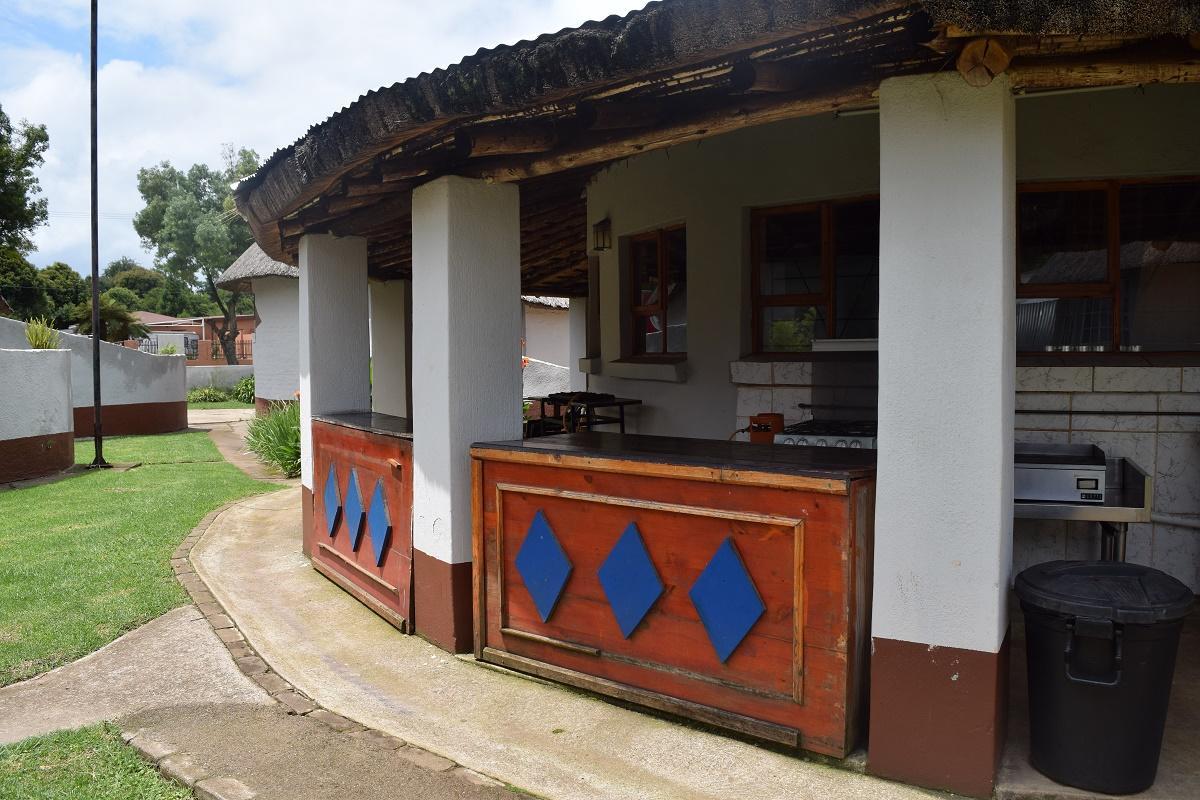 Sheri'S Lodge & Backpackers Граскоп Екстериор снимка