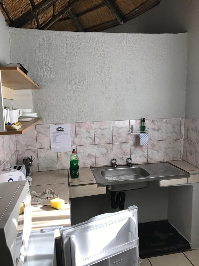 Sheri'S Lodge & Backpackers Граскоп Екстериор снимка